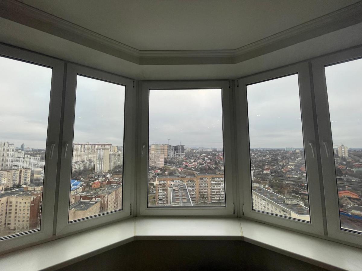 View Apartments, 22 Floor With 2 Rooms เคียฟ ภายนอก รูปภาพ